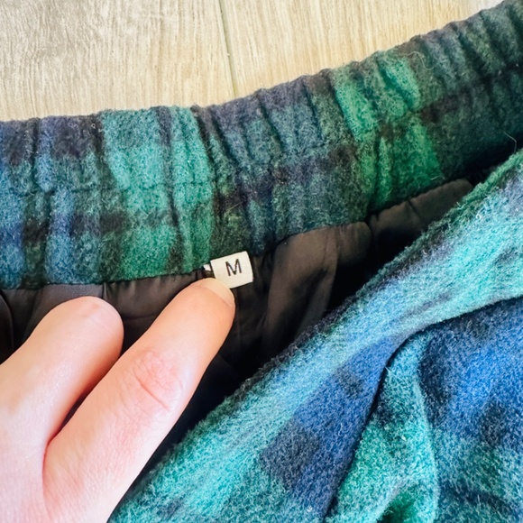 Green & Navy Plaid A-Line Skirt, Size Medium - Picture 8 of 8